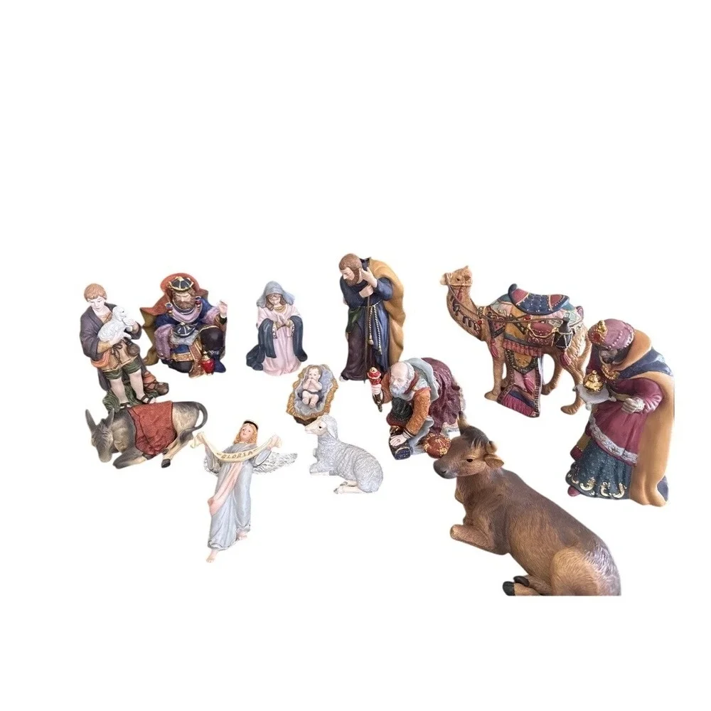 Kirkland Signature #75177 Nativity Mary Figurine‎ Porcelain Replacement Figure